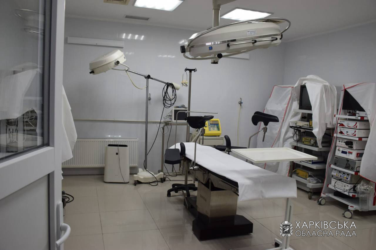 У Чугуївській центральній лікарні завершили ремонт травматологічного відділення та відновили операційний блок