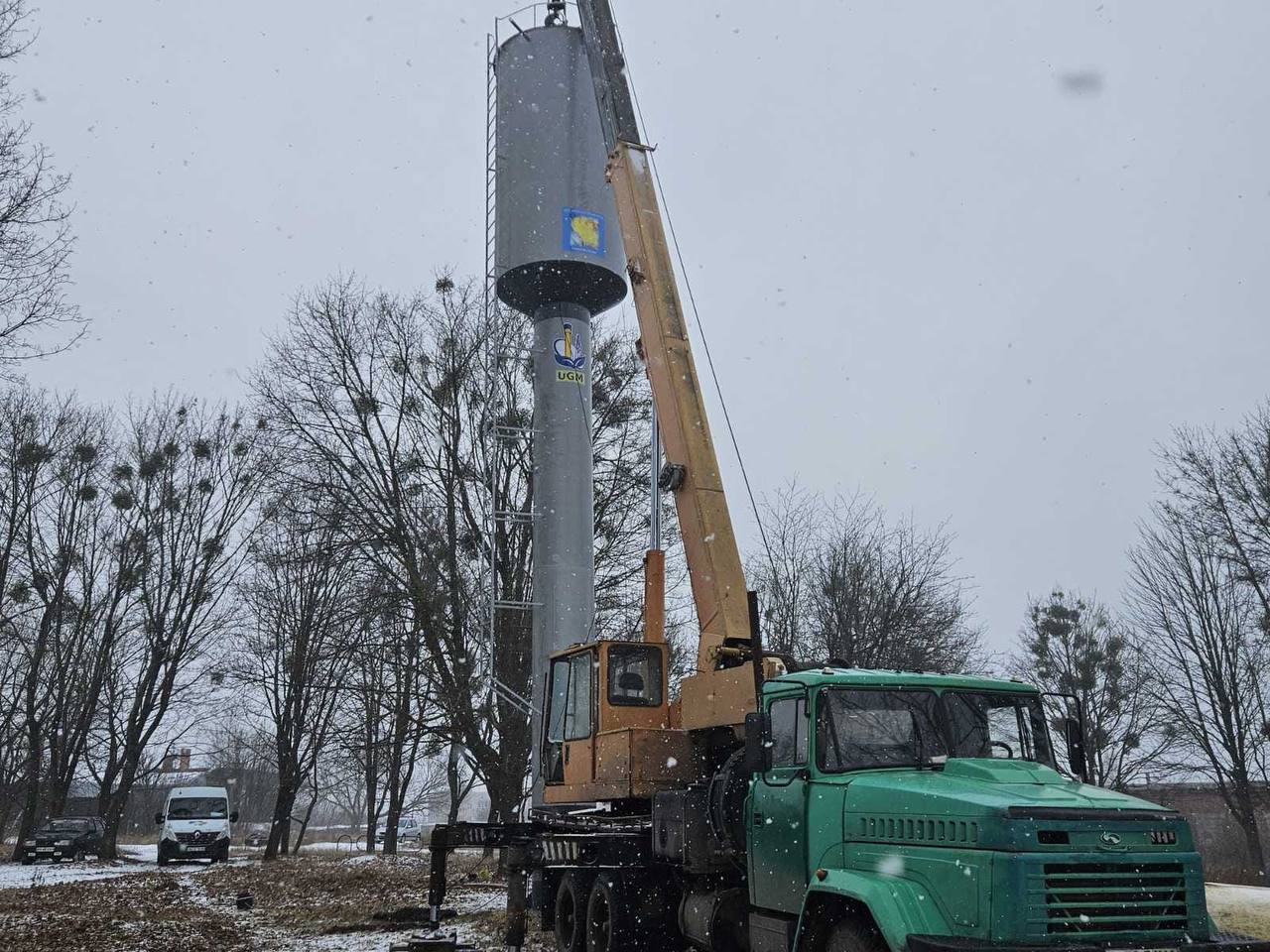 Французькі партнери встановили ще одну водонапірну башту в Золочівській громаді