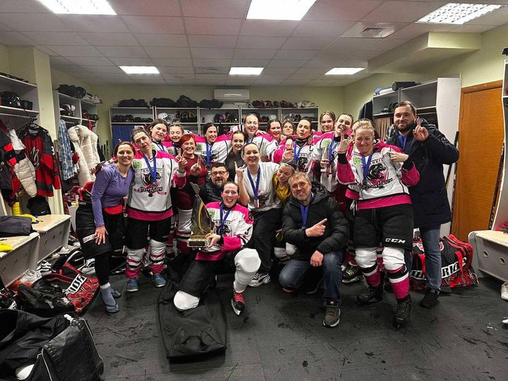 Харківська команда з жіночого хокею “Пантери” стала переможницею чемпіонату України