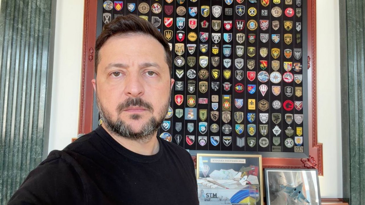 Сьогодні вночі та найближчим часом треба особливо уважно ставитись до повітряних тривог: росіяни підготувались до масованого удару – звернення Президента України Володимира Зеленського