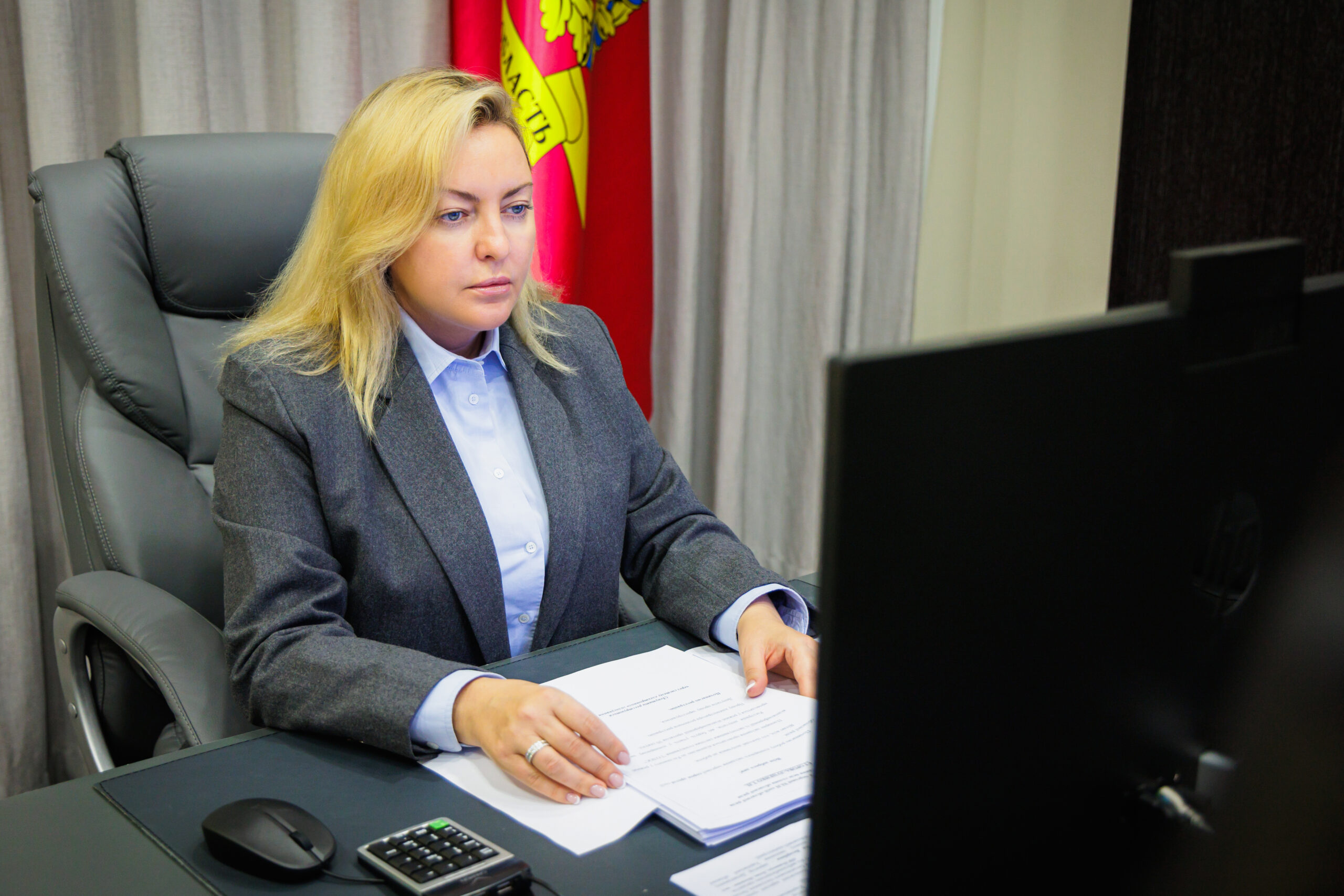 Тетяна Єгорова-Луценко провела чергову XLII сесію Харківської обласної ради VIII скликання