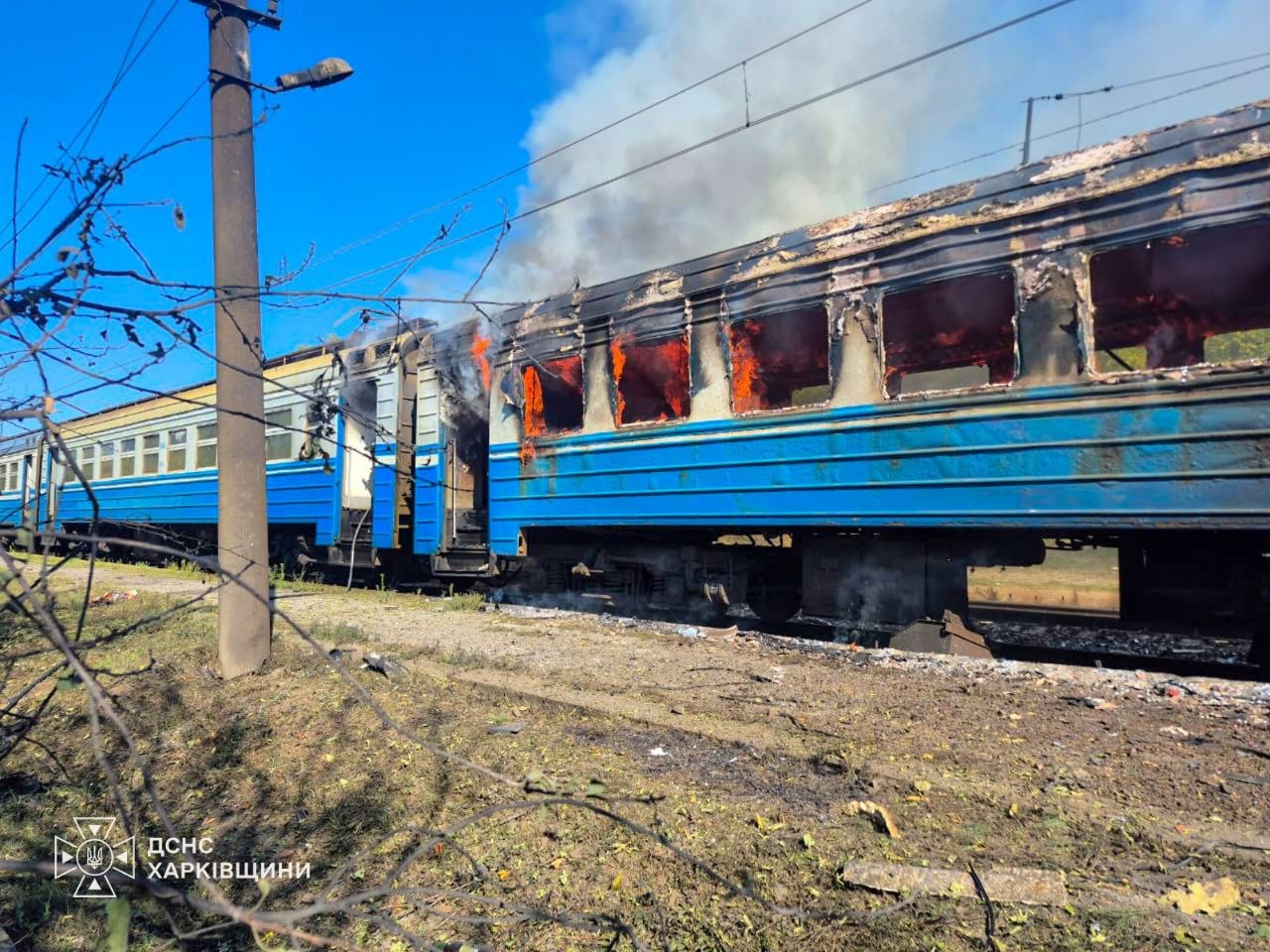 Внаслідок удару по електропоїзду на Харківщині загинула людина, восьмеро постраждали